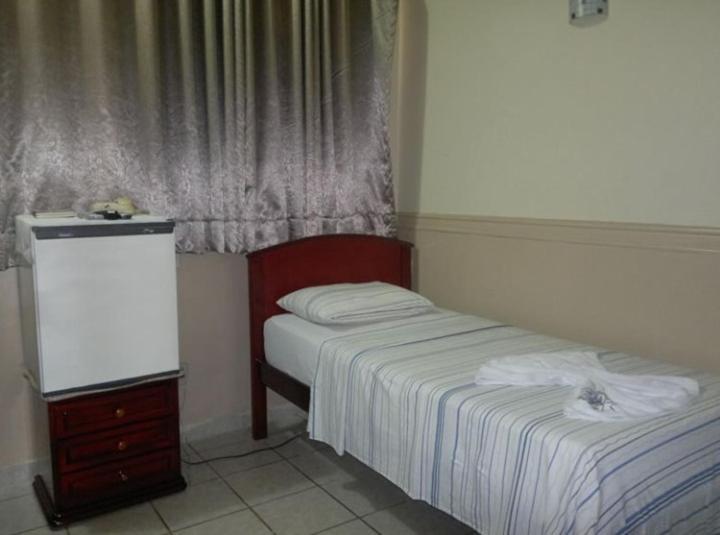 Big Hotel Eireli Guara  Exterior photo